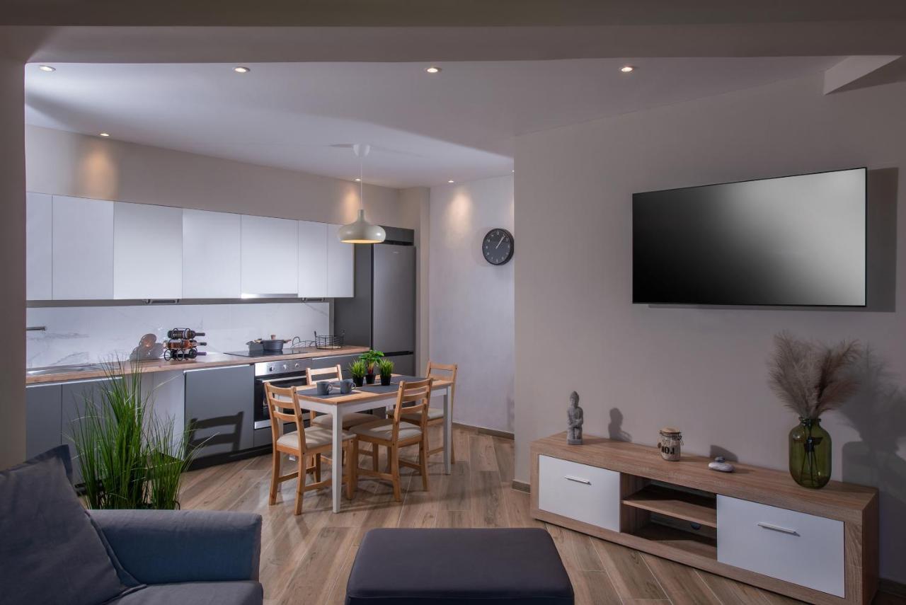 Archipelagos Apt In The Heart Of The City Heraklion  Exterior photo